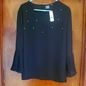 Solo Black Pleated Sleeve Women's Top. Brand new with Tags size XL with pearl